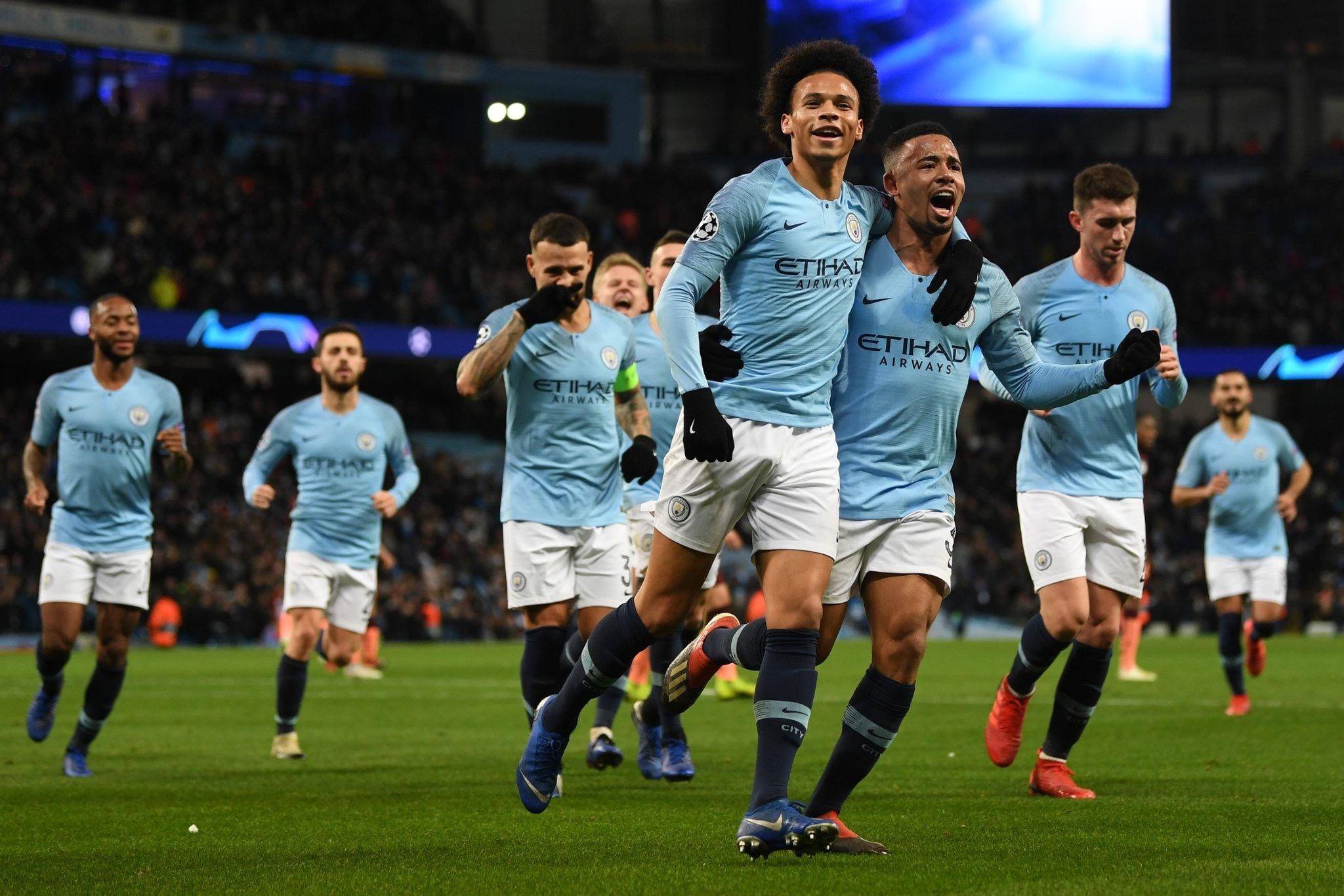 社会各界人 社会各界人