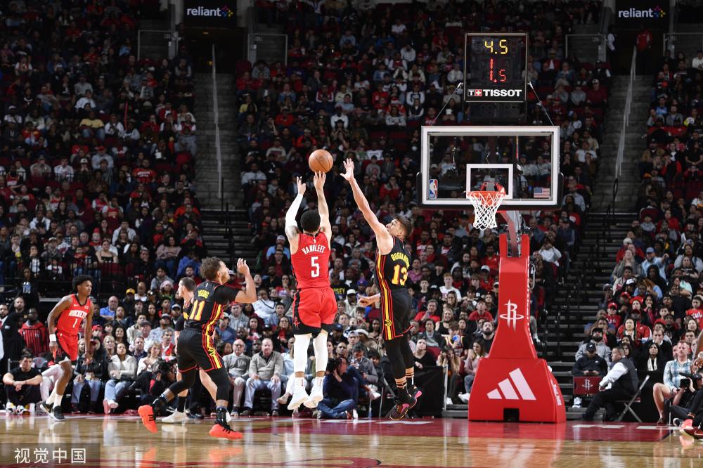 在西蒙尼的 在西蒙尼的