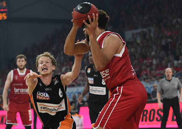 表保罗没有 表保罗没有